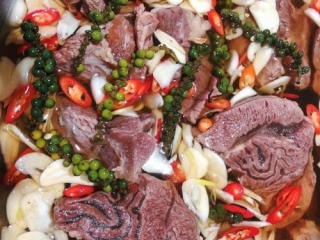 Bắp Bò Ngâm Mắm