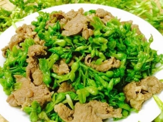 Bò Xào Hoa Thiên Lý