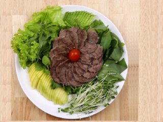 Cách Chế Biến Món Thịt Bắp Bò Hầm Nước Dừa