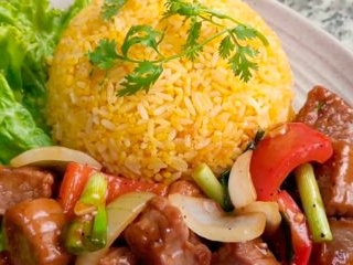 Cách Chế Biến Cơm Chiên Bò Lúc Lắc Đơn Giản, Thơm Ngon