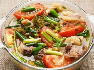 Cách Chế Biến Món Thịt Bò Nấu Canh Cải Chua
