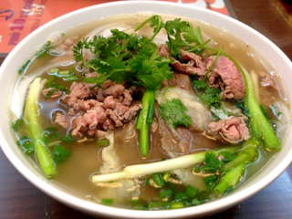 Cách Chế Biến Phở Bò Nam Định Thơm Ngon, Ngọt Nước