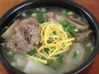 Canh sườn bò Hàn Quốc Món Ngon Mỗi Ngày