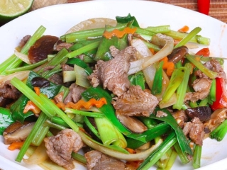 Công Thức Tim Bò Xào Cần Tây