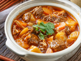 Đuôi Bò Hầm Bia Món Ngon Hấp Dẫn Cuối Tuần