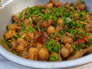 Pín Bò Xào Khế - Món Ăn Chua Ngọt, Giòn Ngon