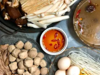 Lẩu Nạm Bò Tiềm - Món Ngon Mỗi Ngày