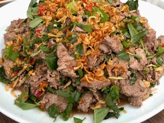 Nạm Bò Tái Chanh - Món Ngon Khó Cưỡng Ngày Hè