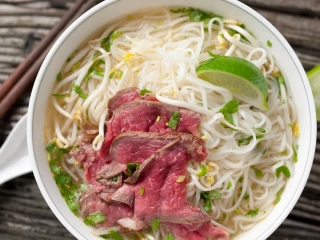 Phở Nạm Bò Món Ăn Sáng Quốc Dân