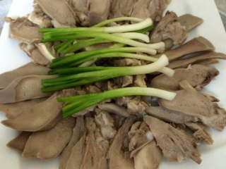Lưỡi Bò Hấp Đơn Giản Dễ Làm